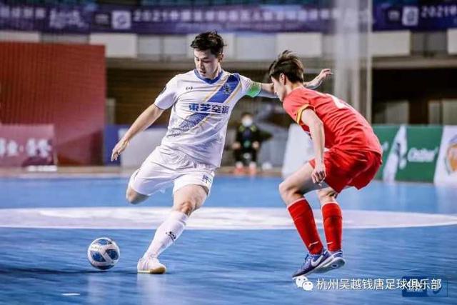 国王与马刺交易 搭次轮+现金送走场均7分侧翼